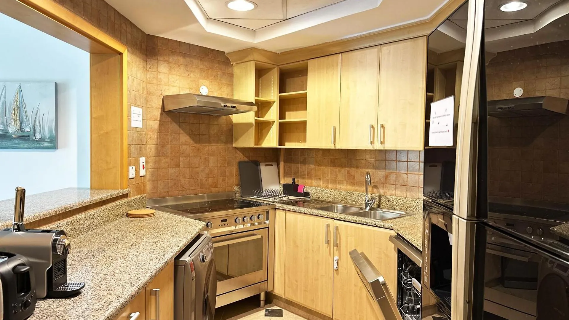 Seaside Serenity Residence Elegant 1Br Escape In Palm Jumeirah By La Buena Vida Holiday Homes Dubaj Apartman