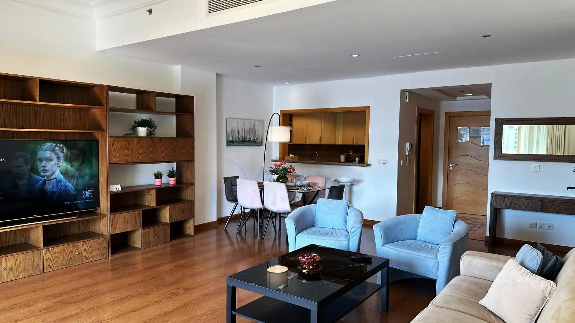 Seaside Serenity Residence Elegant 1Br Escape In Palm Jumeirah By La Buena Vida Holiday Homes Dubaj